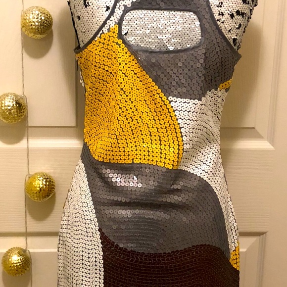 MINI DRESS 60’s Retro Inspired SEQUINS in Yellow White Brown Silver - Picture 2 of 12